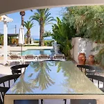 El Patio De Marinas - De Luxe