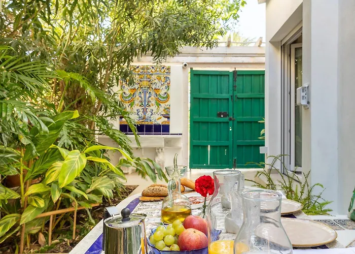 El Patio De Marinas - De Luxe