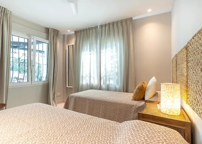 Villa El Patio De Marinas - De Luxe