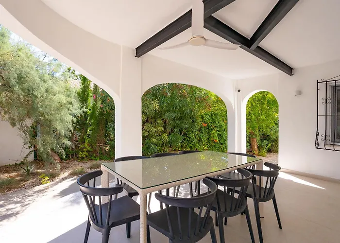 Villa El Patio De Marinas - De Luxe