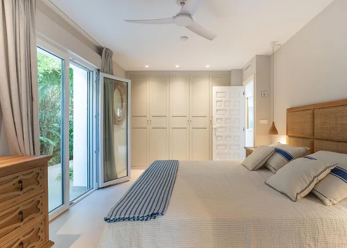 El Patio De Marinas - De Luxe *